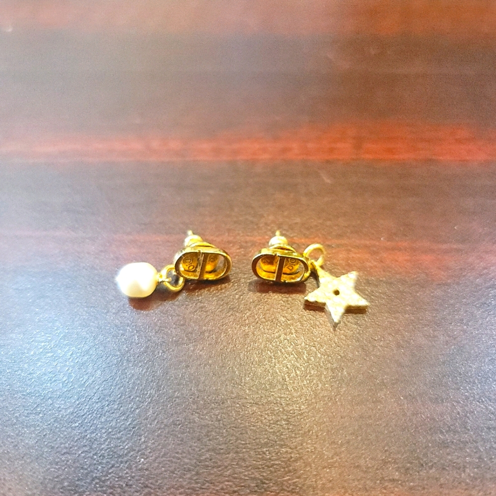 Petit CD earrings